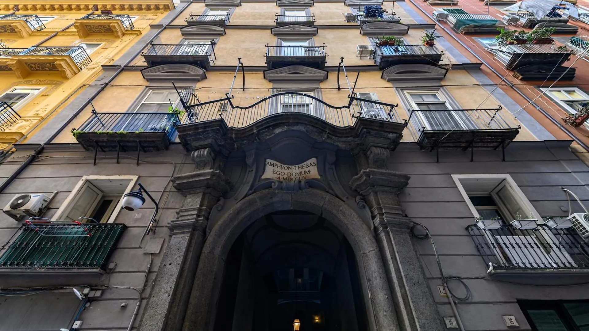 Appartamento Via Carlo De Cesare 15 Napoli Italia